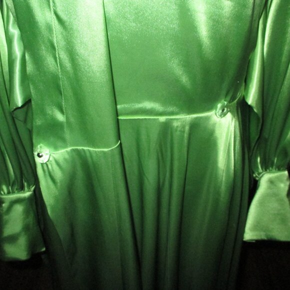 Catherine D'Lish Beverly Gown - Picture 7 of 11